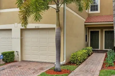9153 Whistable Walk, Tamarac: photo 1 of 27
