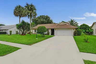 5713 Adair Way, Lake Worth: photo 1 of 50