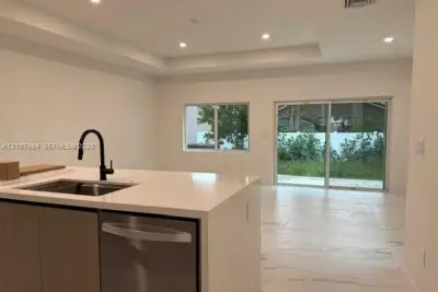 1567 NW 94th Way #10, Coral Springs: photo 1 of 12