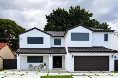 15416 SW 99th Ln, Miami: photo 1 of 21