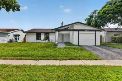 16708 SW 5th Way #A, Weston: photo 1 of 23
