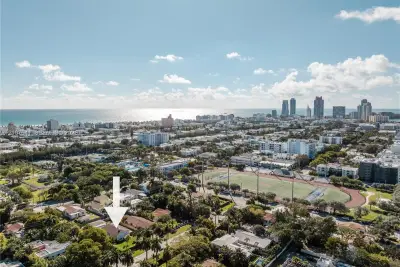 1255 Lenox Ave, Miami Beach: photo 1 of 17