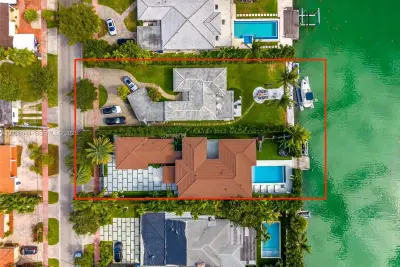 710 S + 700 Shore, Miami: photo 1 of 24