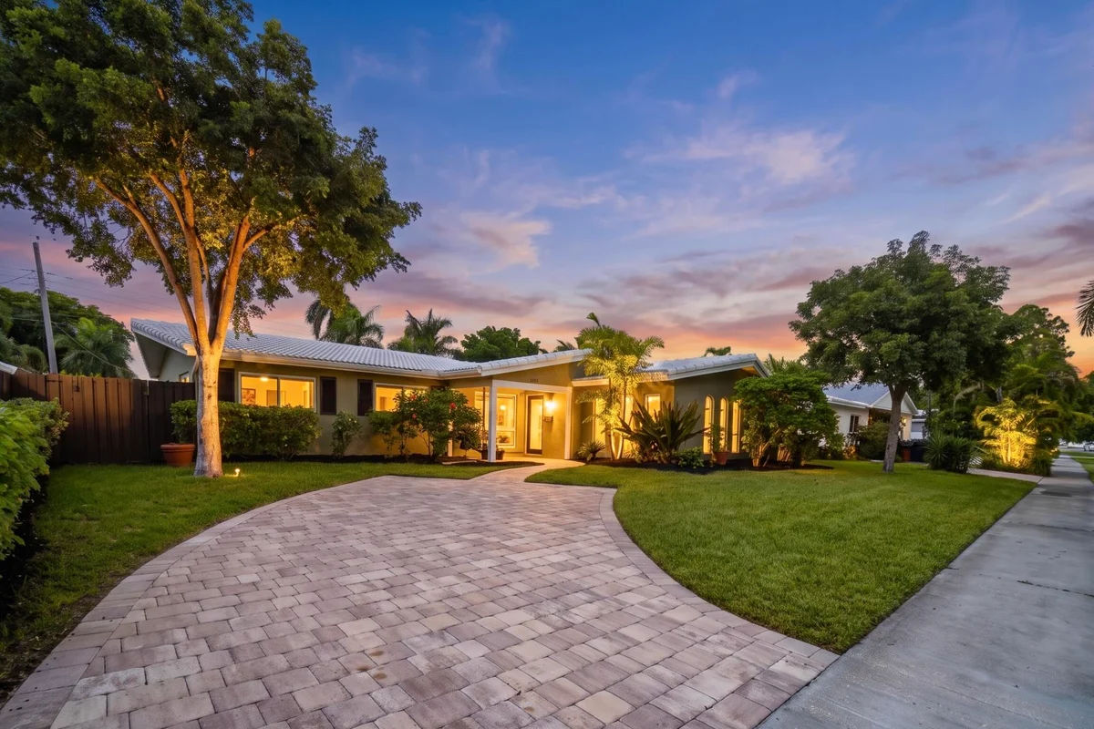 5961 NE 22nd Way, Fort Lauderdale: photo 1 of 55