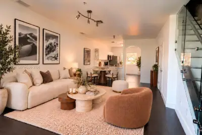 5670 NW 116th Ave #216, Doral: photo 1 of 26