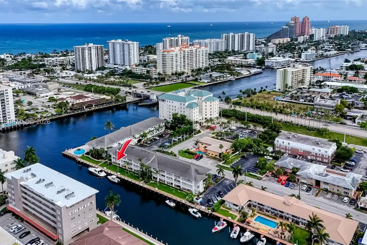 2881 NE 32nd St #111, Fort Lauderdale: photo 1 of 24