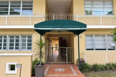 115 Calabria Ave #13, Coral Gables: photo 1 of 9