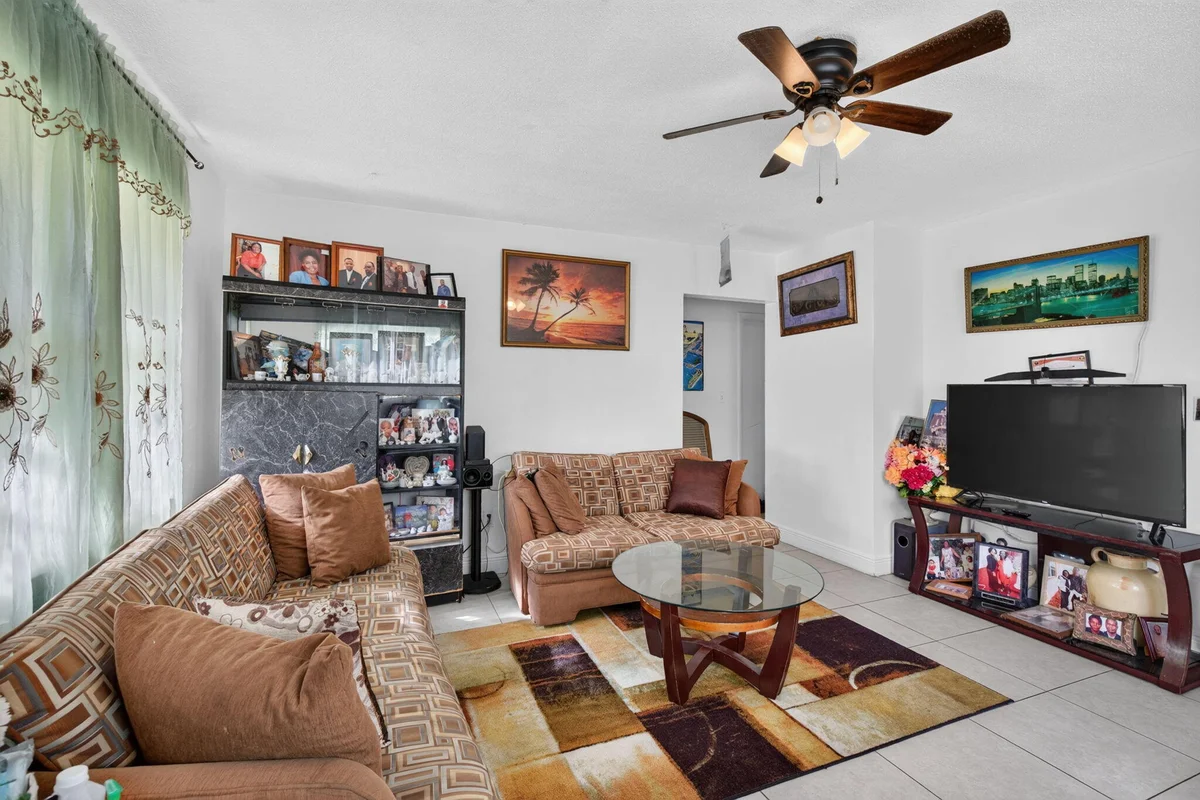 6156 SW 34th St #1-2, Miramar: photo 1 of 15