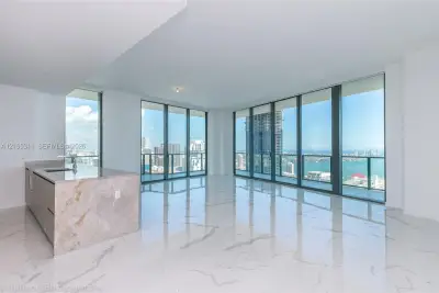 1300 S Miami Ave #PH5101, Miami: photo 1 of 25