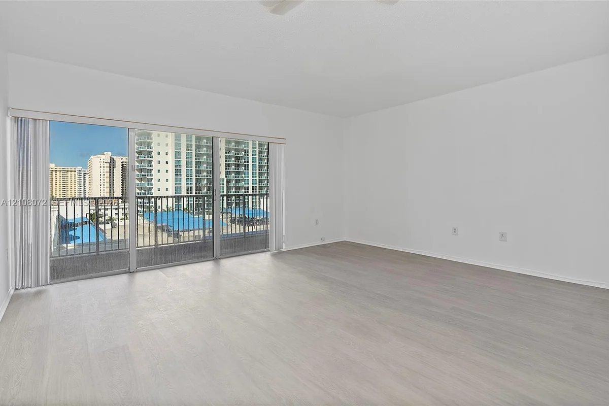 1965 S Ocean Dr #6H, Hallandale Beach: photo 1 of 35