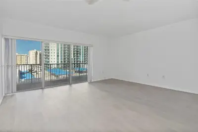 1965 S Ocean Dr #6H, Hallandale Beach: photo 1 of 35