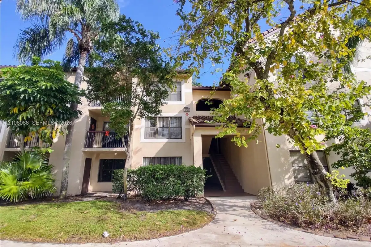 4401 W Mcnab Rd, Pompano Beach: photo 1 of 21