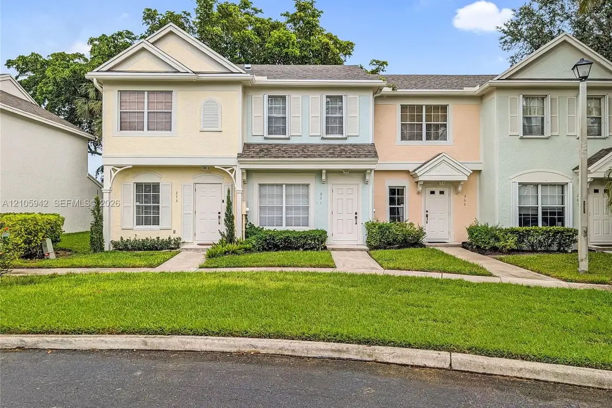 271 Duval Ct, Weston: photo 1 of 40