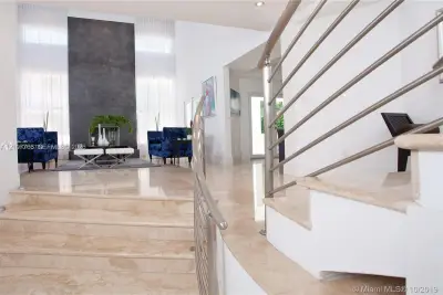 7103 Mira Flores Ave, Coral Gables: photo 1 of 40