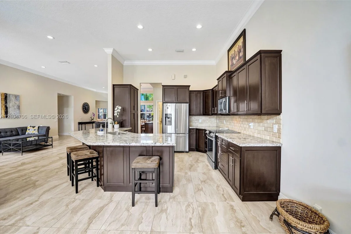 2390 Pheasant Ln, Weston: photo 1 of 48