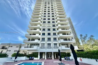 6422 Collins Ave #1403, Miami Beach: photo 1 of 40