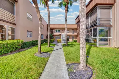 370 Piedmont H, Delray Beach: photo 1 of 30