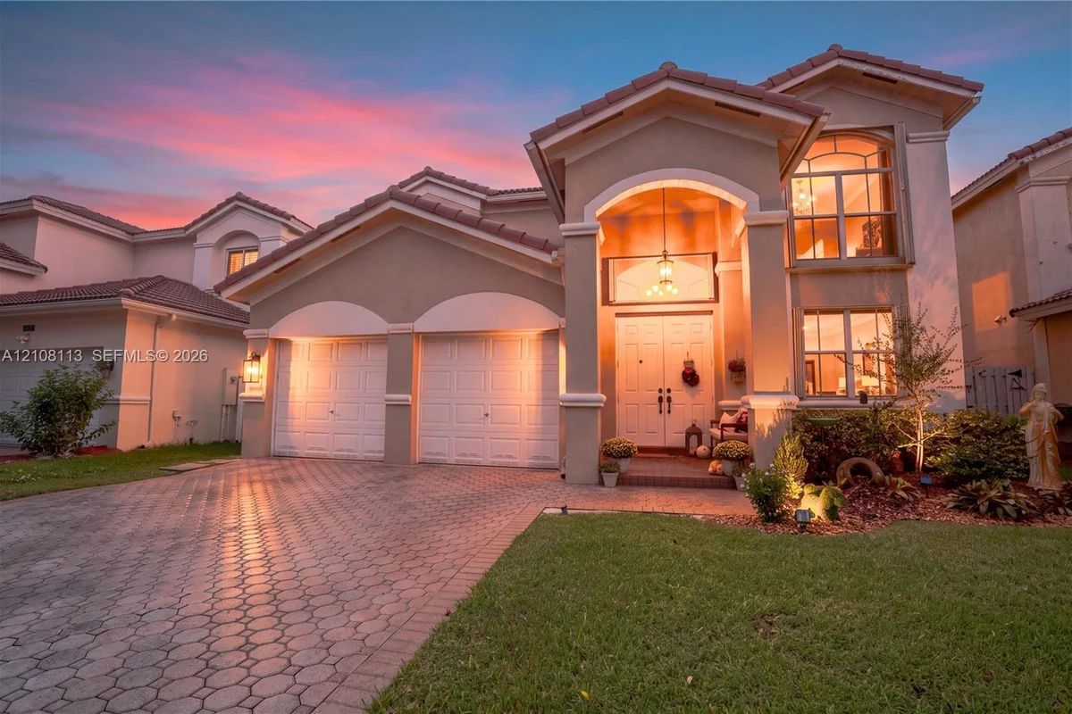 2294 SW 126th Ave, Miramar: photo 1 of 25