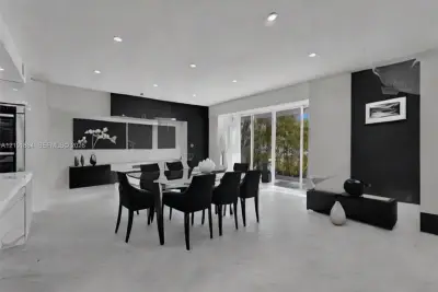 3744 NE 167th St #43, North Miami Beach: photo 1 of 32