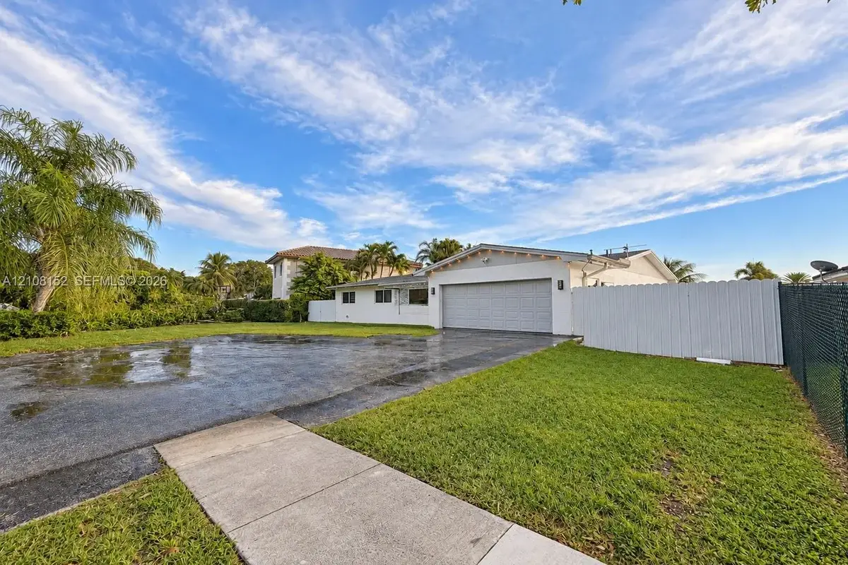 14234 SW 75th Ter, Miami: photo 1 of 3
