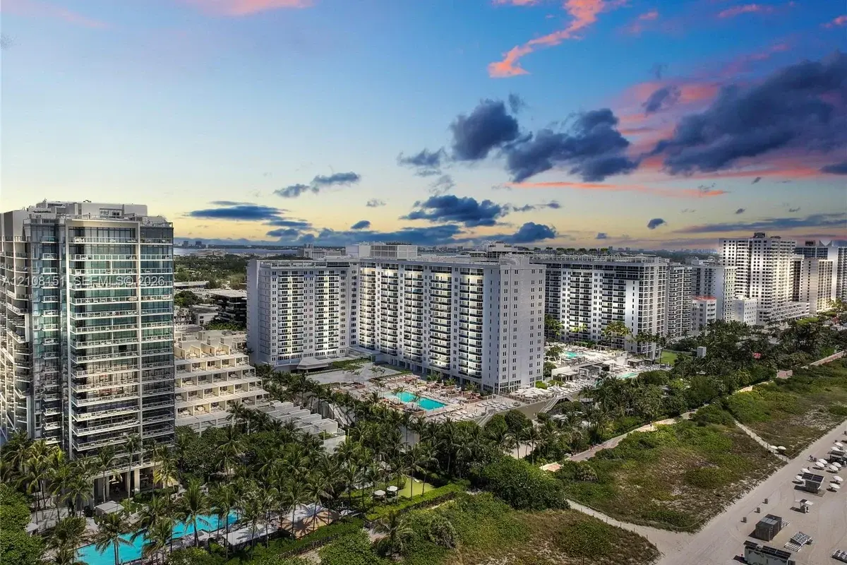 2301 Collins Ave #1006, Miami Beach: photo 1 of 31