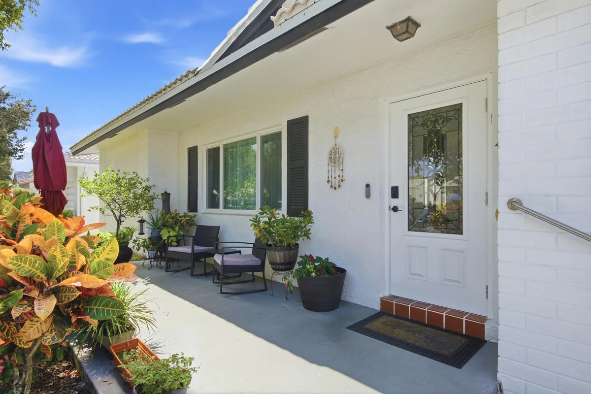 1191 NW 89th Ave, Plantation: photo 1 of 20