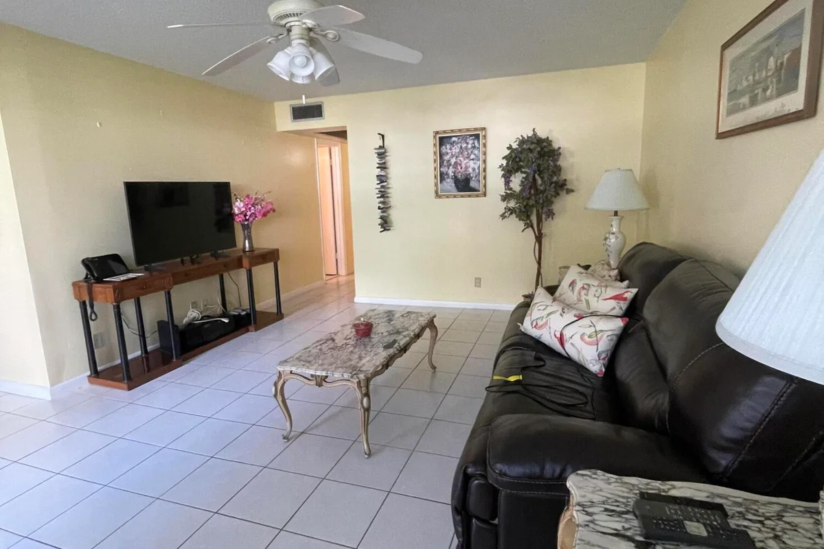 558 Durham T, Deerfield Beach: photo 1 of 22