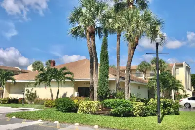 1500 N Congress Ave #A114, West Palm Beach: photo 1 of 7