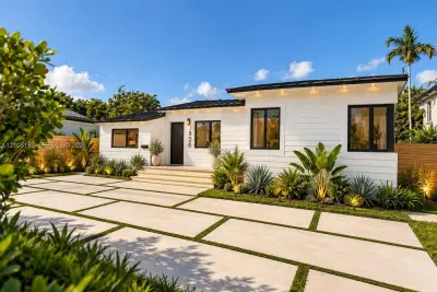 1929 SW 21st St, Miami: photo 1 of 22
