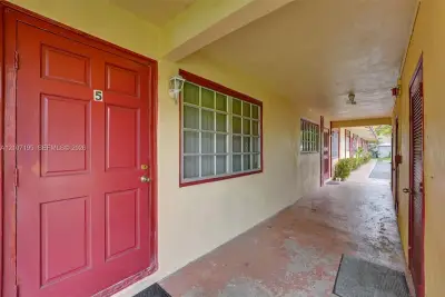 10301 NW 36th St #5, Coral Springs: photo 1 of 29