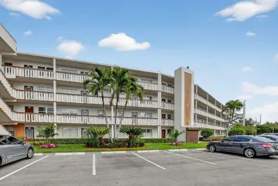 3033 Hythe B, Boca Raton: photo 1 of 52
