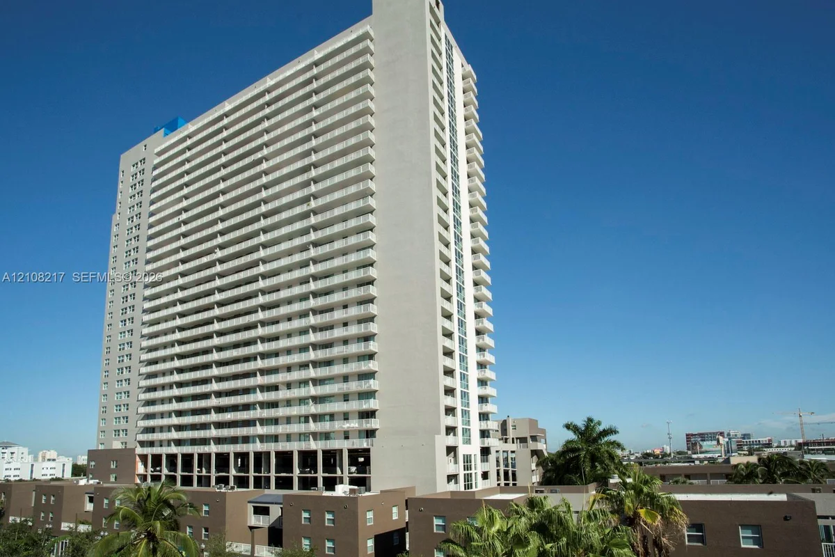 915 NW 1st Ave #H2608, Miami: photo 1 of 11