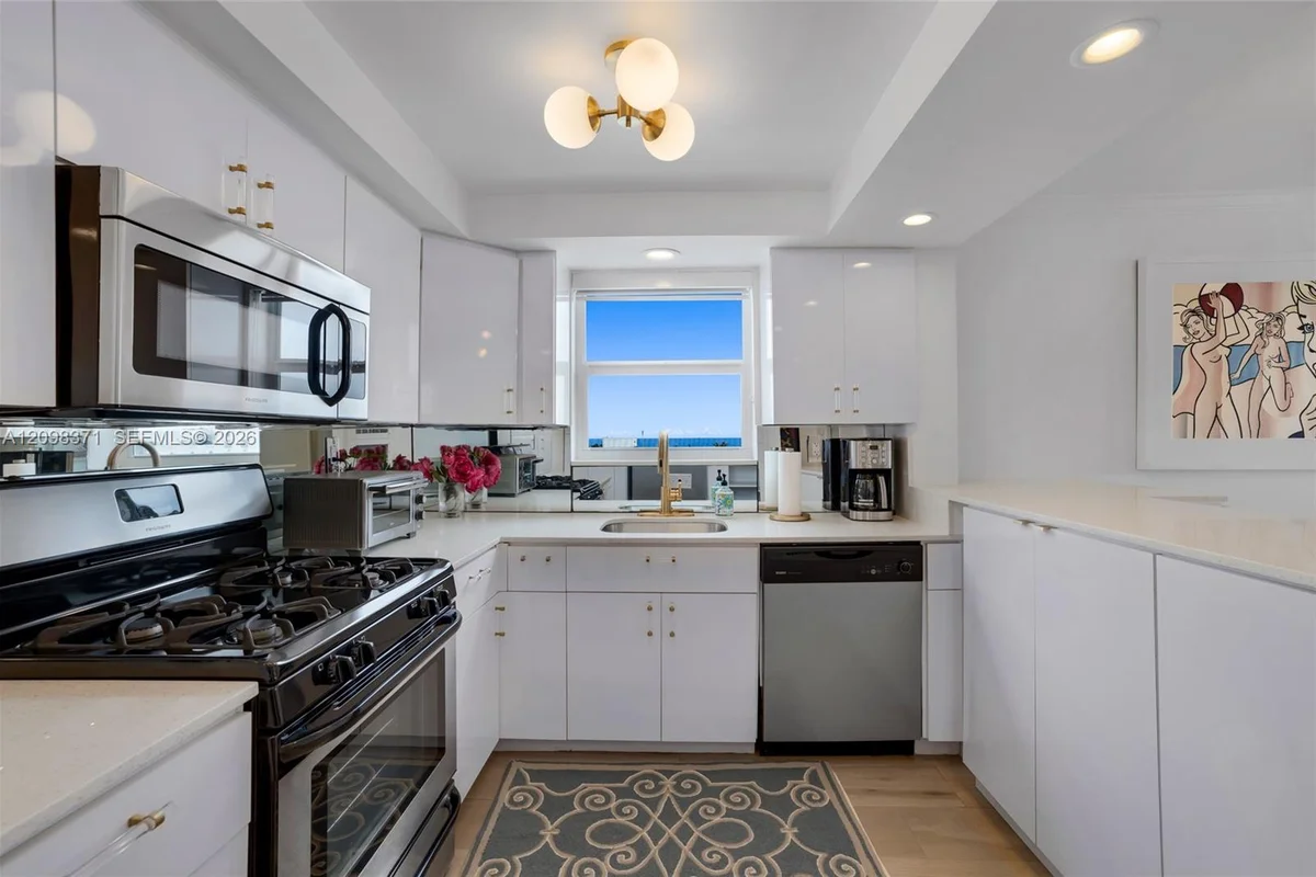 720 Collins Ave #801, Miami Beach: photo 1 of 65