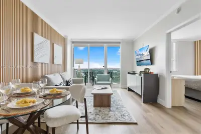 2889 Mcfarlane Rd #1513, Miami: photo 1 of 43