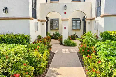 5253 Brisata Cir #F, Boynton Beach: photo 1 of 32