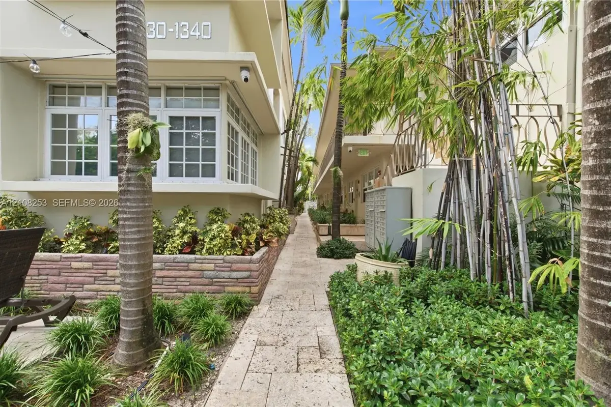1330 Drexel Ave #102, Miami Beach: photo 1 of 23