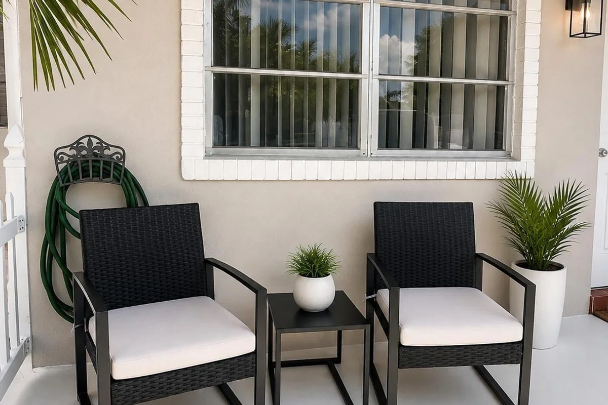 820 N Golf Dr, Hollywood: photo 1 of 5