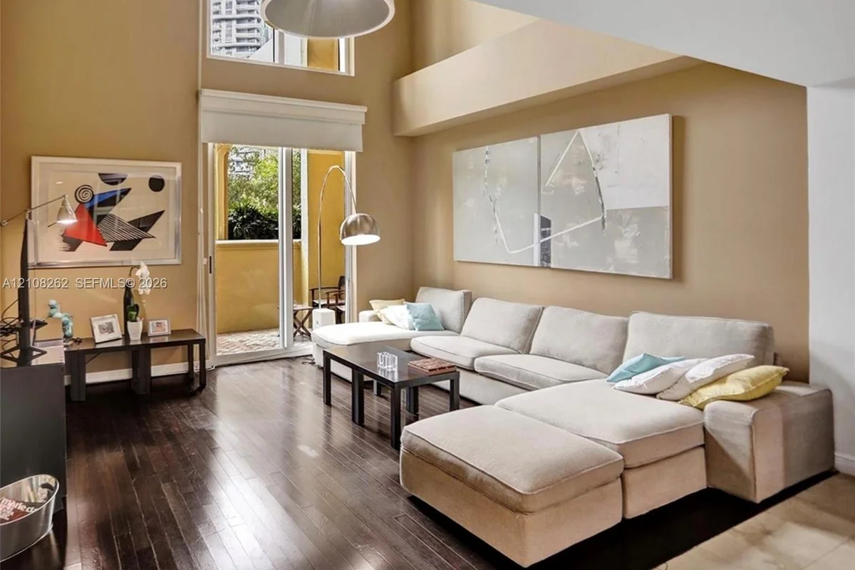 1755 E Hallandale Beach Blvd #105E, Hallandale Beach: photo 1 of 7