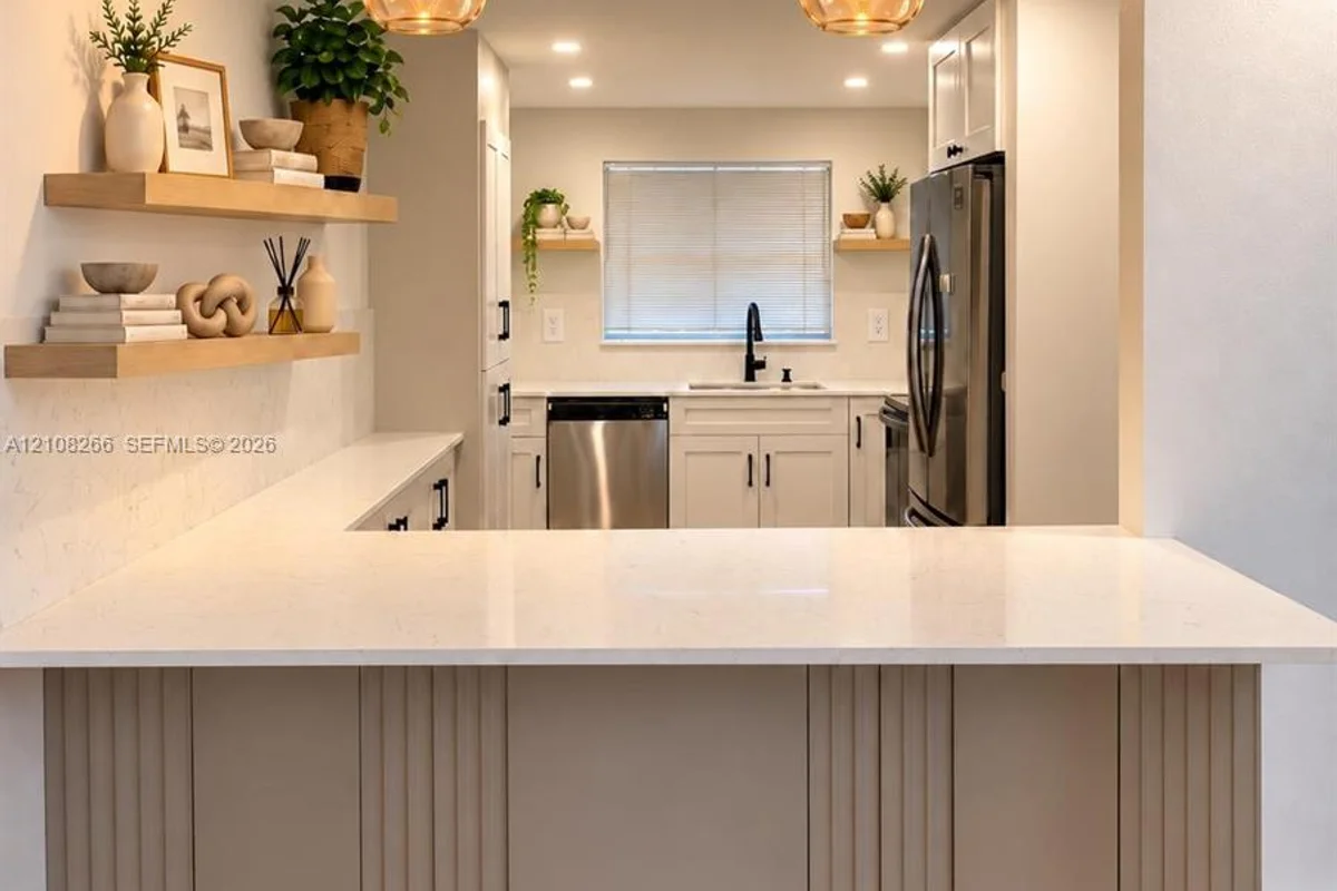 9721 Sunrise Lakes Blvd #108, Sunrise: photo 1 of 27