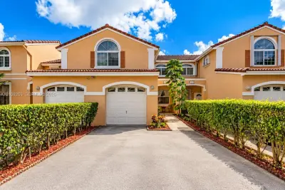 14817 Balgowan Rd #102-5, Miami Lakes: photo 1 of 29