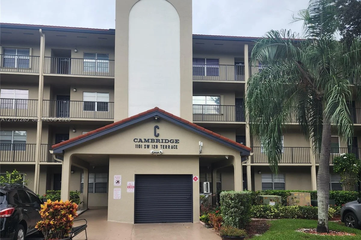 1101 SW 128th Ter #107C, Pembroke Pines: photo 1 of 21
