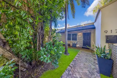 917 NE 16th Ter, Fort Lauderdale: photo 1 of 27