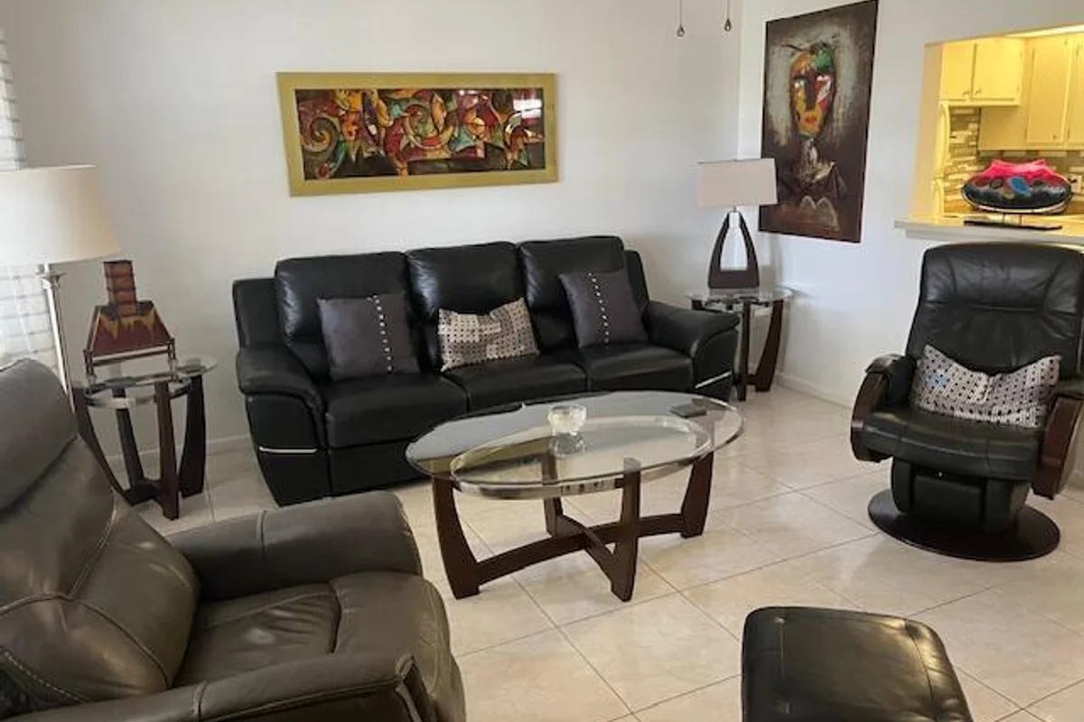 300 Windsor #M, West Palm Beach: photo 1 of 15