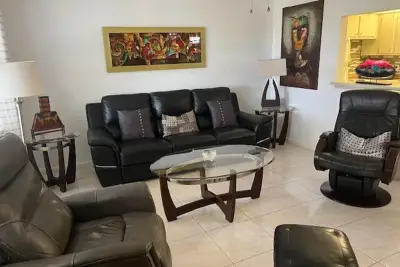 300 Windsor #M, West Palm Beach: photo 1 of 15