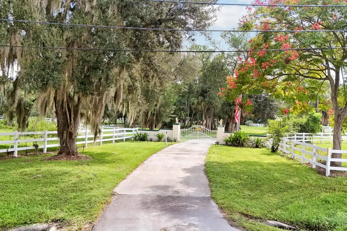 17058 Alexander Run, Jupiter: photo 1 of 41