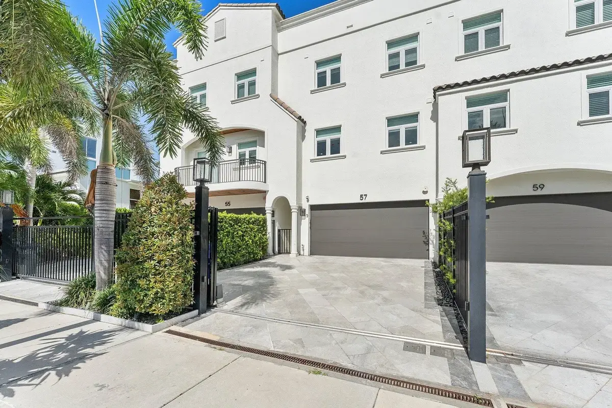 57 Isle Of Venice Dr, Fort Lauderdale: photo 1 of 53