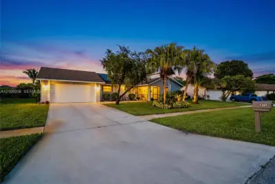 6311 Hitchin Post Way, Delray Beach: photo 1 of 38