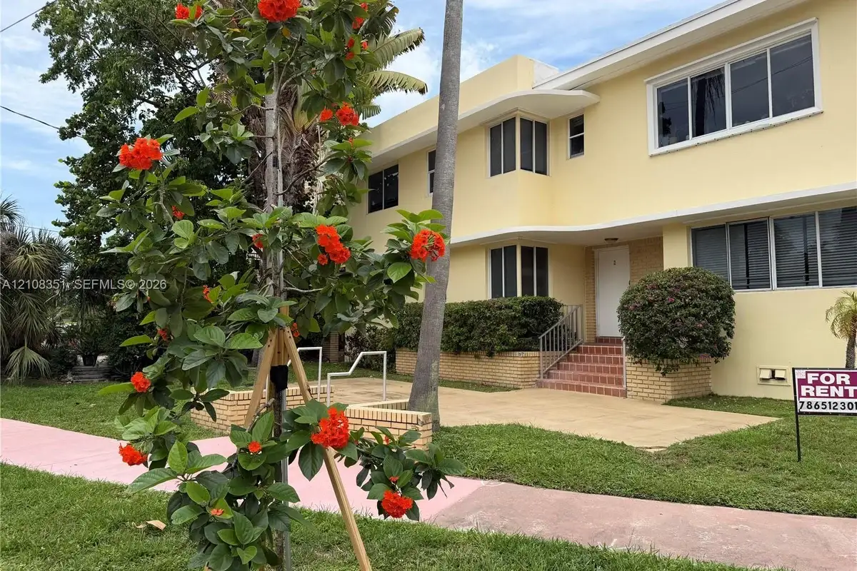 2880 Pine Tree Dr #9, Miami Beach: photo 1 of 13