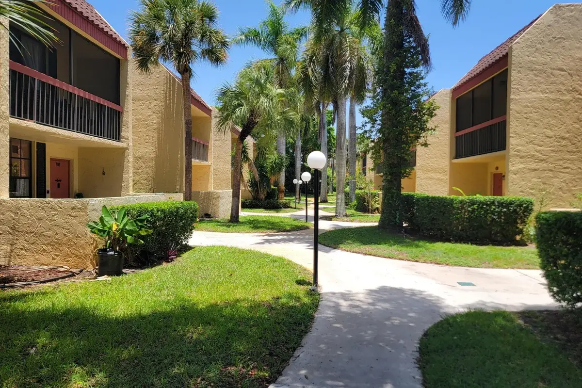 791 SE 1st Way #74, Deerfield Beach: photo 1 of 43