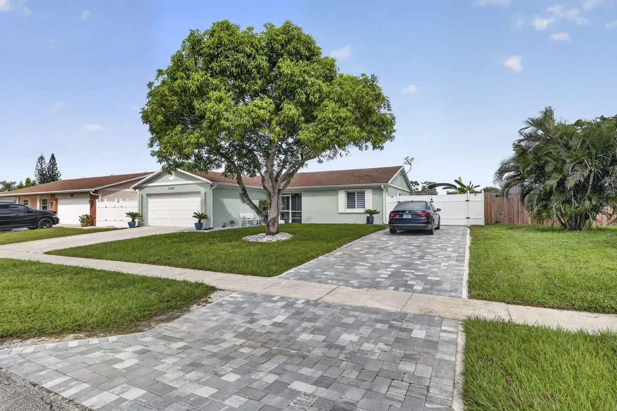10145 Penzance Ln, Royal Palm Beach: photo 1 of 61